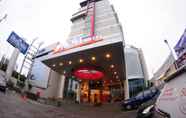 Bangunan 3 Hom Hotel Simpang Lima