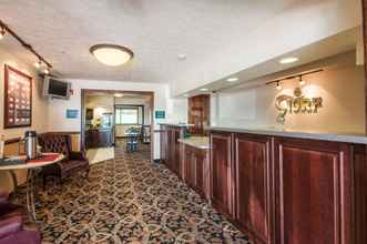 Lobby 4 Rodeway Inn and Suites Charles Town WV