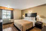 Kamar Tidur Quality Inn & Suites near Downtown Bakersfield