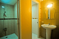 In-room Bathroom Esta Villa Residencia