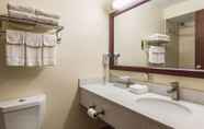 In-room Bathroom 7 Quality Inn in Foristell, MO