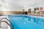 Swimming Pool 5 Quality Inn & Suites Anderson I-69