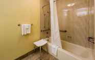 Phòng tắm bên trong 2 Quality Inn Clemson Near University