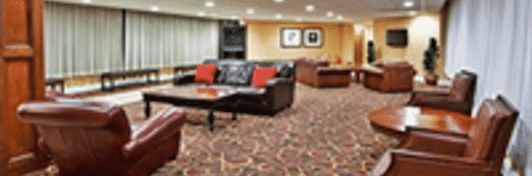 Lobi Ramada by Wyndham Cleveland Independence (ex Crowne Plaza Cleveland South - Independence)