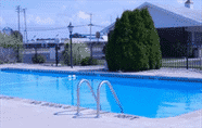 Swimming Pool 3 Days Inn by Wyndham Wauseon