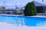 Swimming Pool Days Inn by Wyndham Wauseon