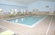 Swimming Pool 3 Wingate by Wyndham Roseville Detroit (ex Holiday Inn Express Hotel & Suites Roseville)