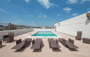 Swimming Pool 6 Wyndham Garden Totowa