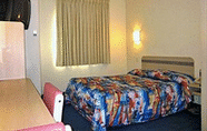 Bedroom 3 Motel 6 Atlanta - Lithia Springs