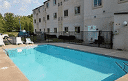 Swimming Pool 6 Motel 6 Atlanta - Lithia Springs