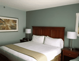 Bedroom 2 Baymont by Wyndham Braselton Winder (ex Holiday Inn Express Braselton)