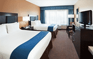 Phòng ngủ 2 Holiday Inn Express and Suites Mt Pleasant