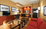 Ruang untuk Umum 6 Courtyard Boulder - Louisville by Marriott