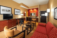 Ruang untuk Umum Courtyard Boulder - Louisville by Marriott