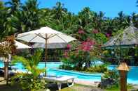 Kolam Renang Coco Beach Island Resort