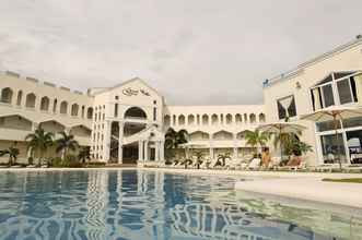 Swimming Pool 4 Boracay Grand Vista Resort & Spa