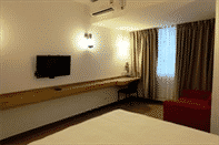 Kamar Tidur Cozy at 9 Hotel and Kitchen