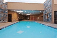 Swimming Pool Wyndham Sacramento (ex Crowne Plaza Sacramento)