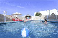 Swimming Pool Liwa Hotel