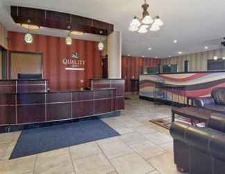 Lobi 2 Quality Inn & Suites Mankato MN