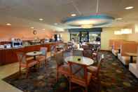 Bar, Kafe, dan Lounge Best Western Plus Wrightsville Beach (ex. Best Western Plus University Inn)