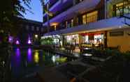 Kolam Renang 3 100 Sunset Hotel Kuta