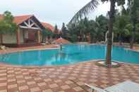 สระว่ายน้ำ Apricot Resort - Bau Mai Resort