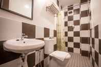 Toilet Kamar DNice Heritage House