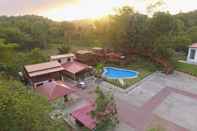 Swimming Pool Borneo Tree House