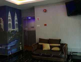 Lobi 2 Hotel Q Inn