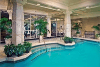 Swimming Pool Riggs Washington DC Hotel (ex. Courtyard Washington Convention Center)
