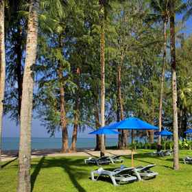 Manathai Khao Lak 1, Khách sạn Khao Lak Blue Sky