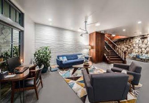 อื่นๆ Kings Inn