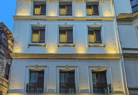 อื่นๆ Ada Karakoy