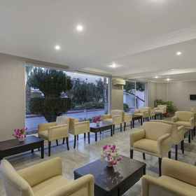 Larissa Holiday Beach Club 1, Hotel Konaklı Mosque