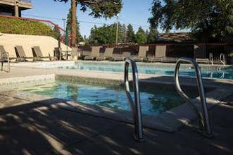 Others 4 Bend Three Sisters Inn and Suites