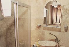 Others 5 Amor Cave House