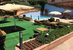 기타 4 King Hotel Cankaya