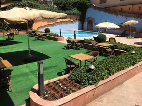 기타 4 King Hotel Cankaya