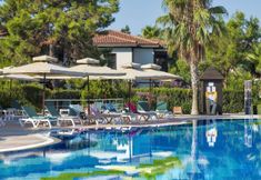 Lainnya 5 Club And Hotel Nena