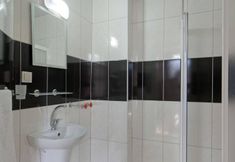 Others 4 Dedekonak Pension