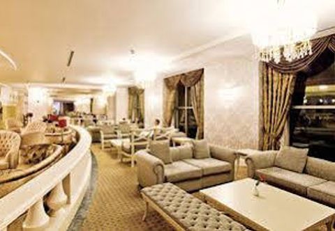 Others Side Star Resort