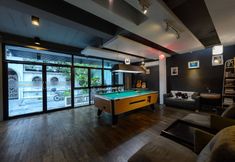 Others 3 CheQinn Bangkok Chic Hostel