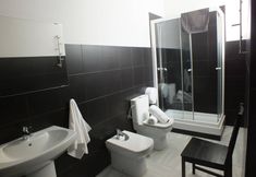 Others 6 Oasis Backpackers' Palace Seville