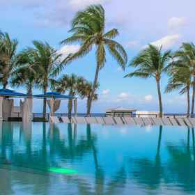 B Ocean Resort Fort Lauderdale 1, Khách sạn Las Olas Riverfront