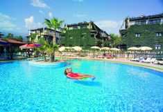 기타 7 Club Hotel Titan