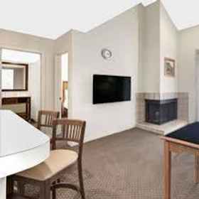 Hawthorn Suites by Wyndham Arlington DFW South 1, Hotel Six Flags Mall