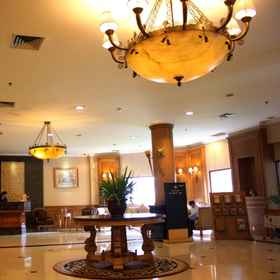 The Majesty Hotel1 , 飯店Big Bird SPBU 34 - 40123 Pasteur