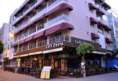 Others 7 Opera Hotel