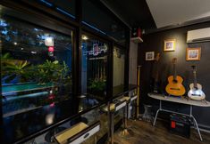 Others 4 CheQinn Bangkok Chic Hostel